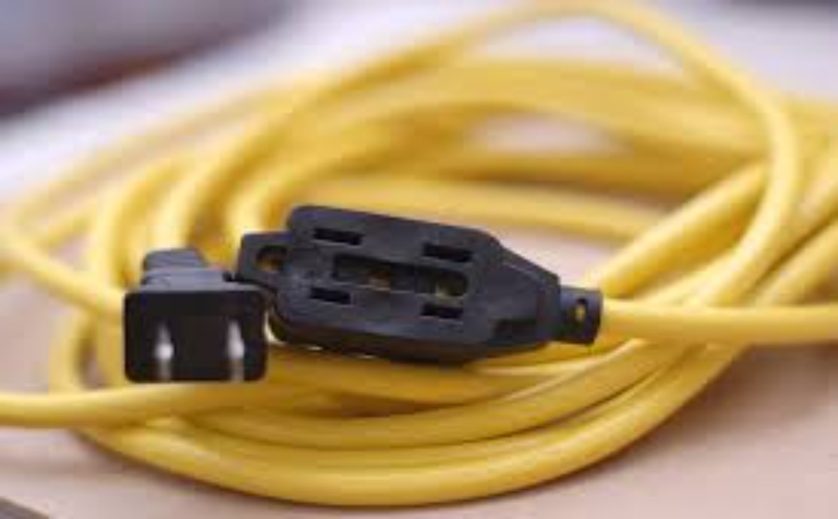 Extension Cords & Outlet Strips