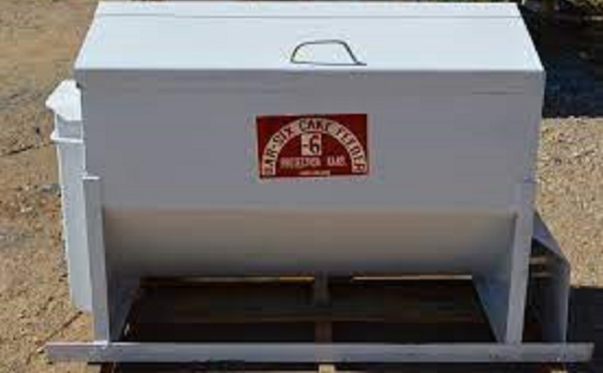 Feed Dispensers